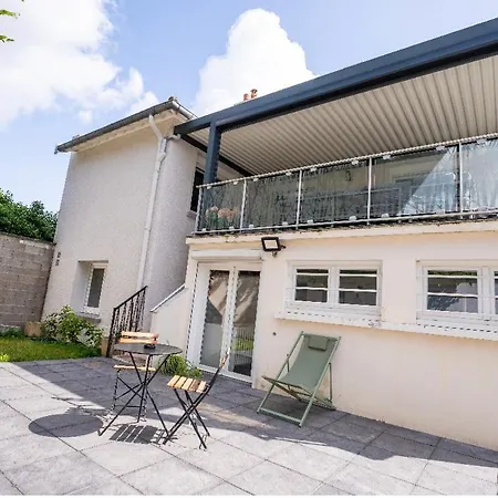 Bright Floor With Terrace And Garden