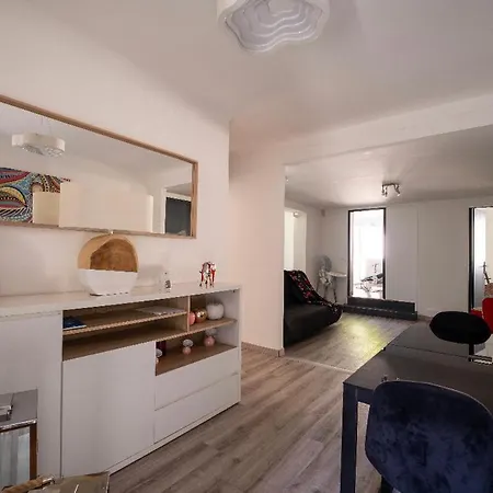 Apartament Rez De Cosy Avec Espace Exterieur
